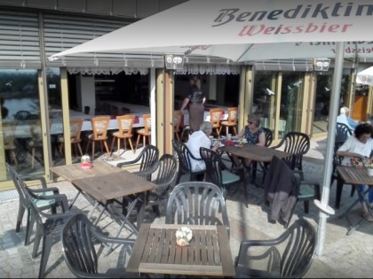 Photo: Elbterrasse im F&amp;uuml;rstengarten - Sch&amp;uuml;tzenhaus